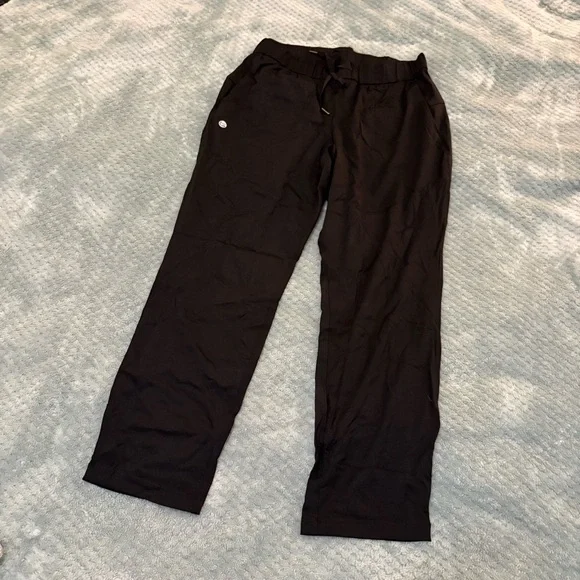 Gradual Women's Black Athletic Ankle Pants sz medium - Picture 4 of 8